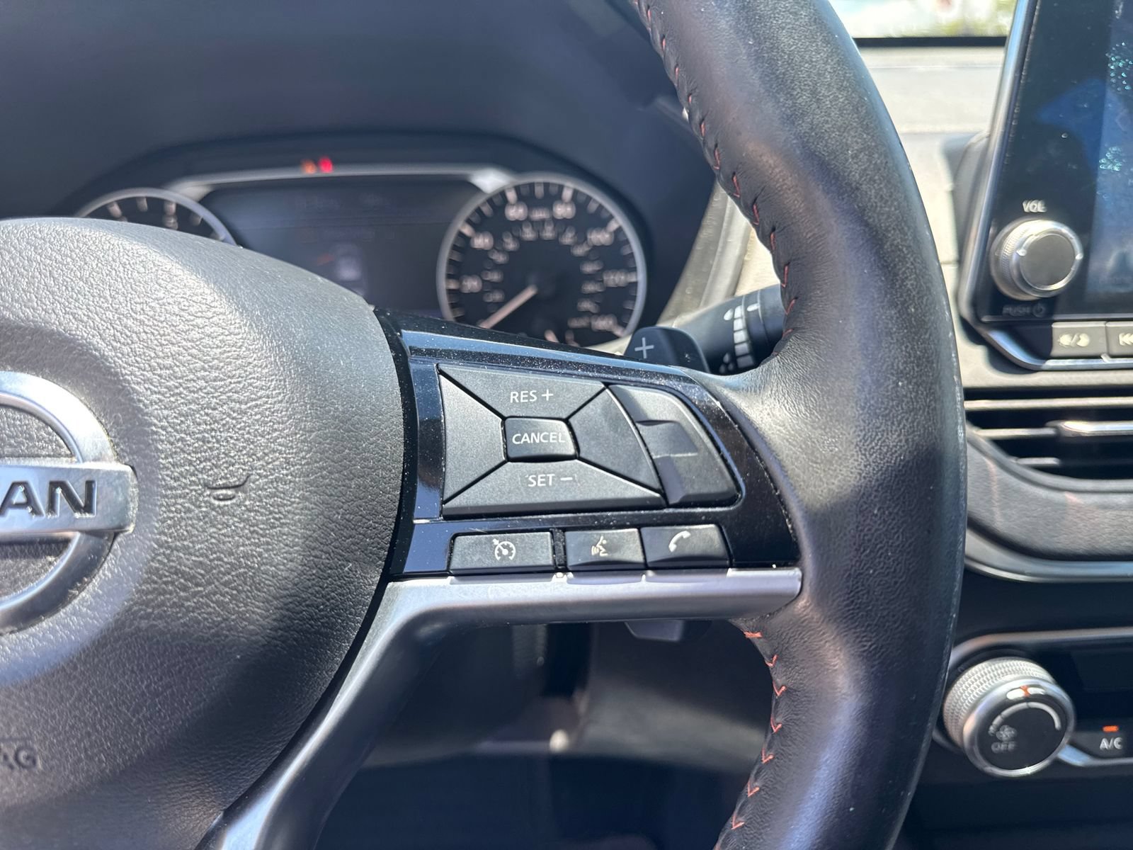 Used 2019 Nissan Altima 2.5 SR FWD image 27