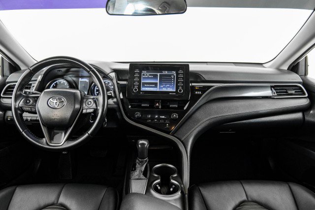 Used 2021 Toyota Camry SE FWD image 11