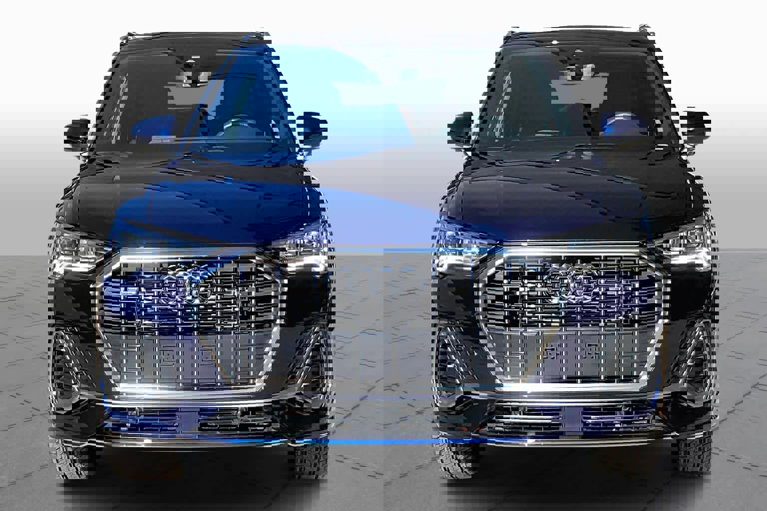 Certified 2025 Audi Q3 2.0T Premium w/ Convenience Package image 4