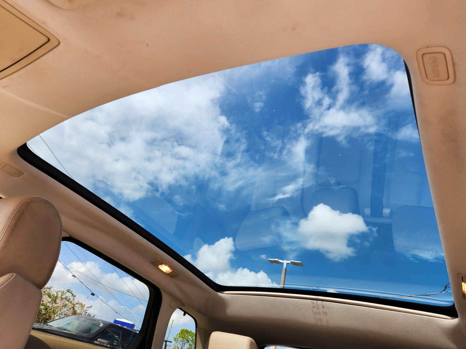 Used 2015 Land Rover Range Rover Evoque Pure Plus image 13