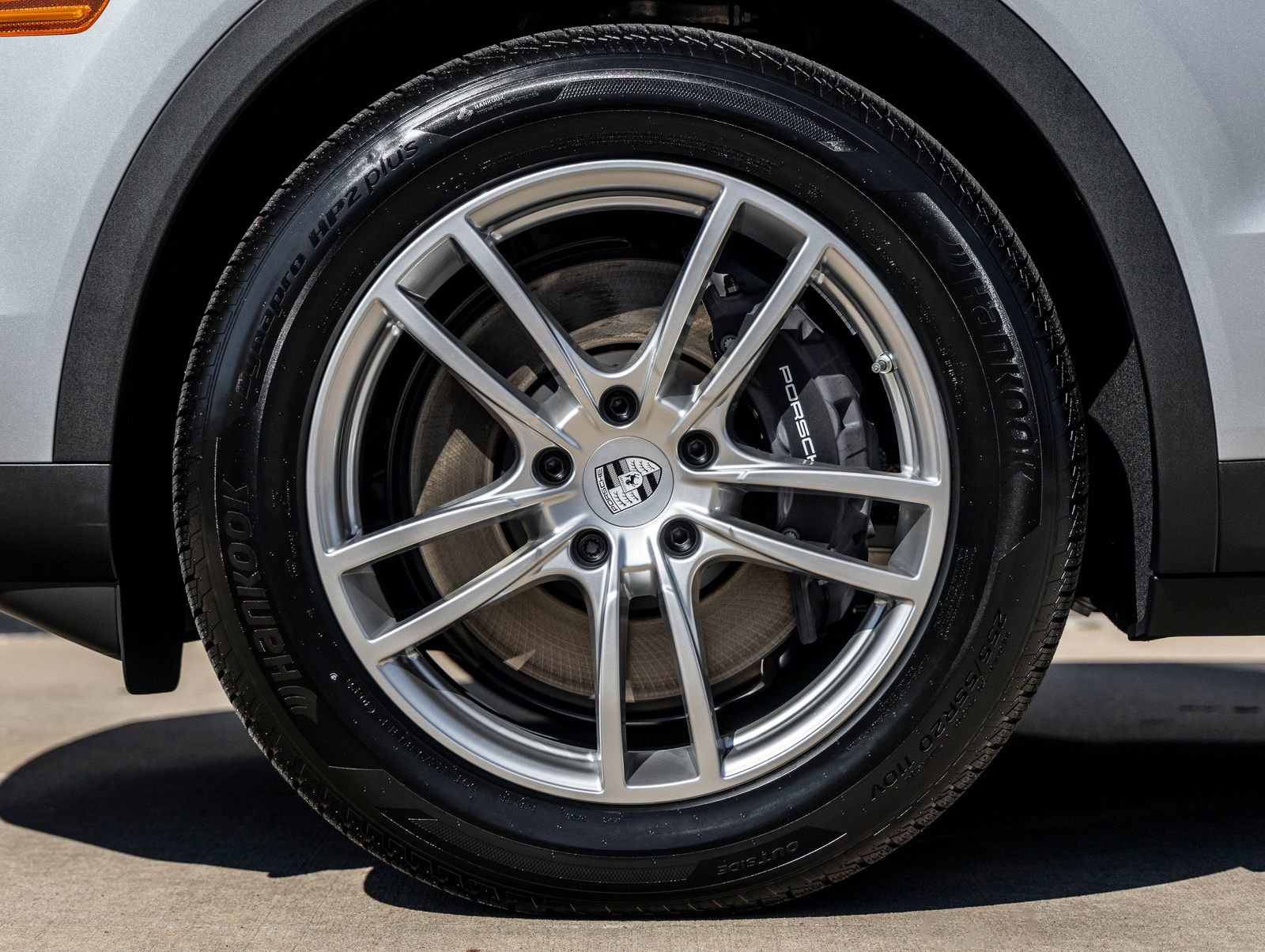 Certified 2026 Porsche Cayenne Coupe image 15