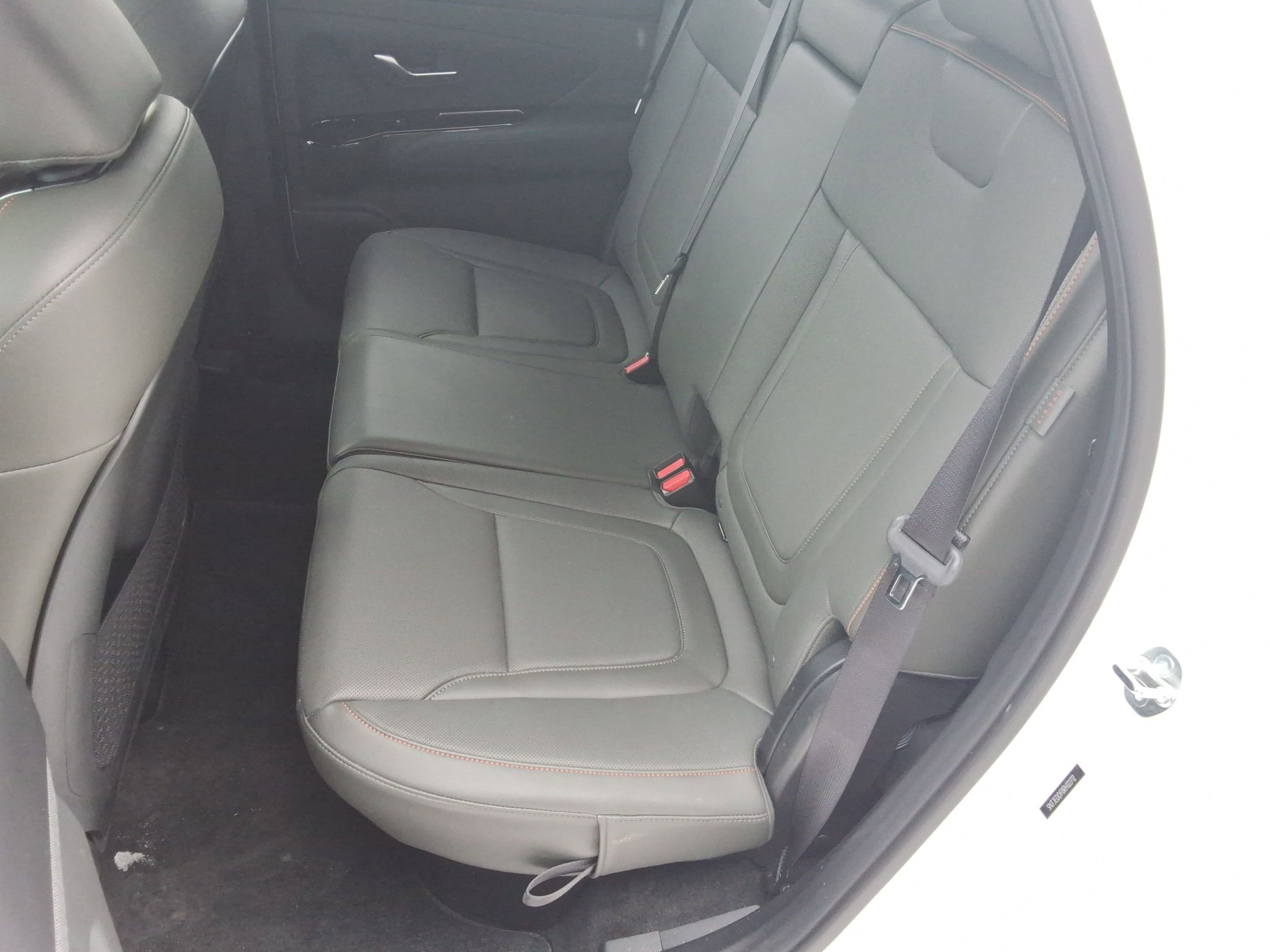 Used 2024 Hyundai Santa Cruz Limited image 30