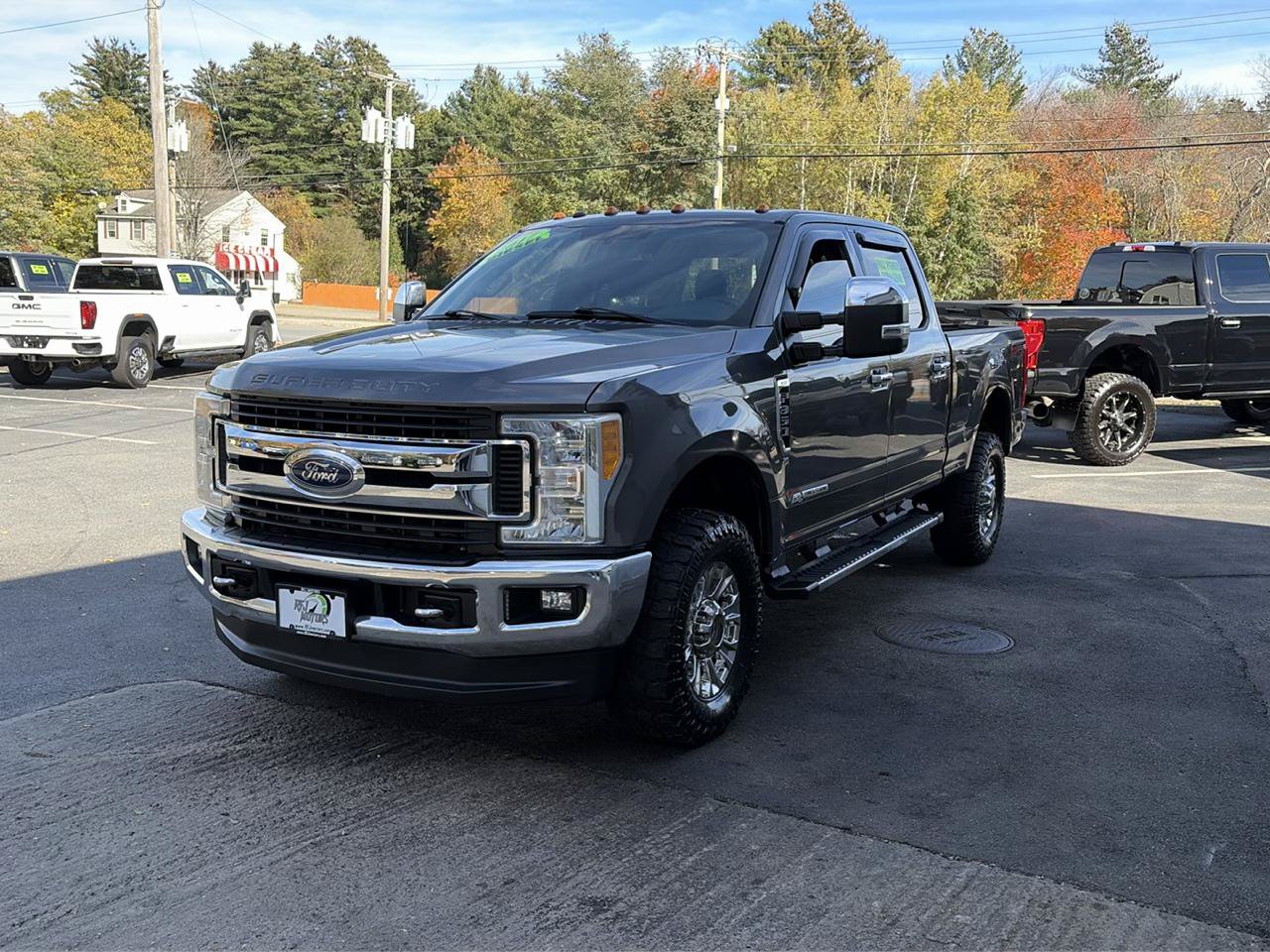 Used 2017 Ford F350 XLT w/ XLT Premium Package AWD/4WD image 4