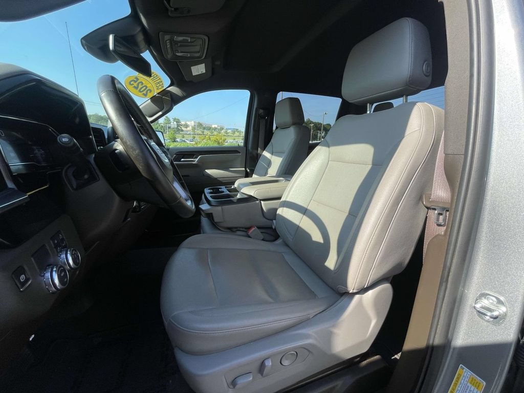 Used 2025 GMC Sierra 1500 SLT RWD image 17