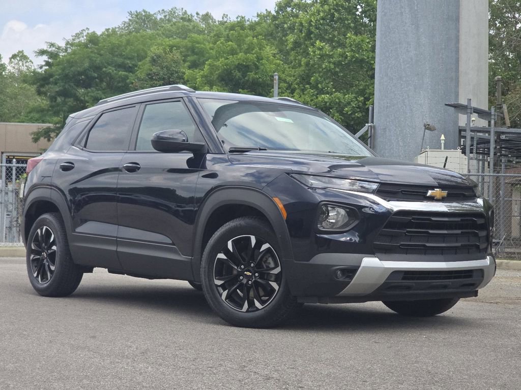 Used 2021 Chevrolet TrailBlazer LT w/ Convenience Package FWD image 1