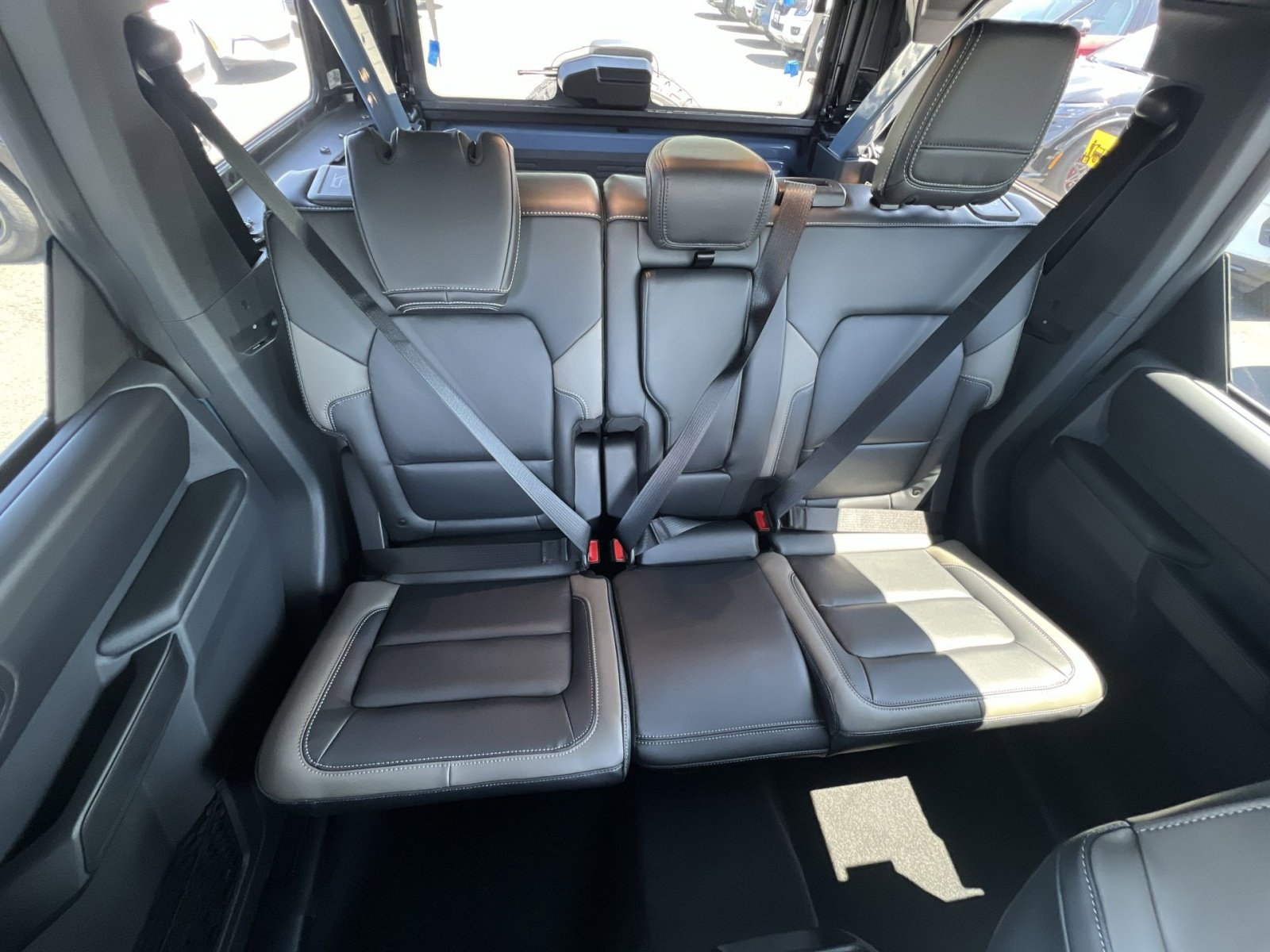 New 2025 Ford Bronco Outer Banks image 24