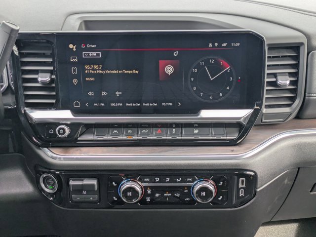 Used 2025 GMC Sierra 1500 SLT image 16