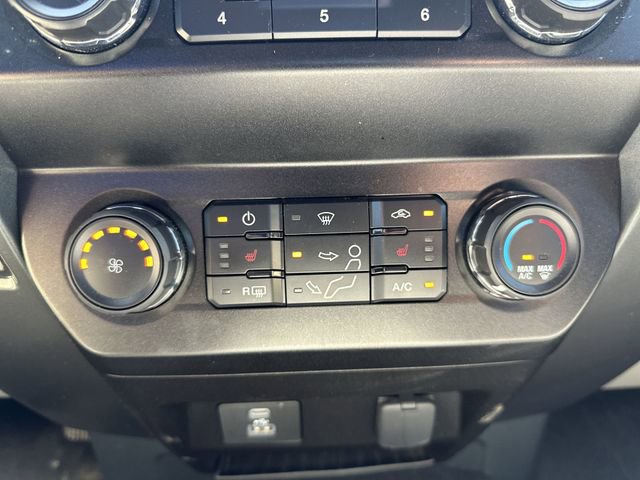 Used 2022 Ford F350 XLT w/ XLT Premium Package AWD/4WD image 18