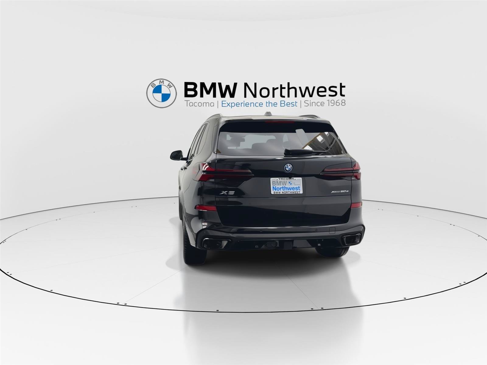 New 2026 BMW X5 xDrive50e w/ M Sport Package AWD/4WD image 13