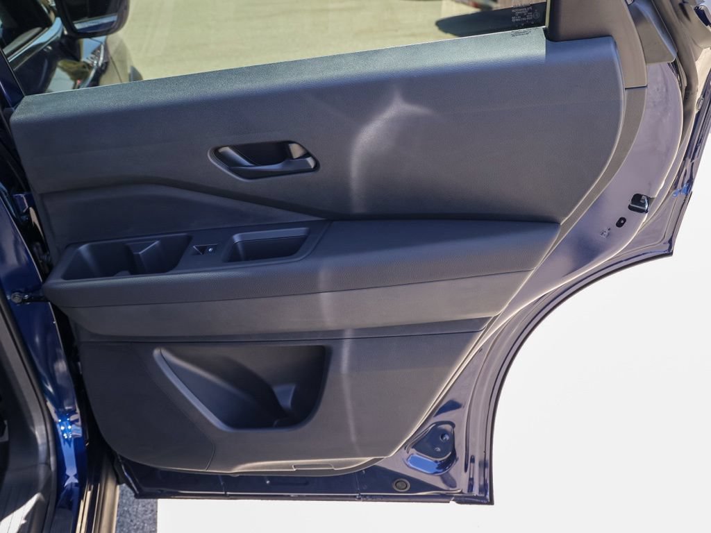 New 2026 Nissan Pathfinder SV w/ Cargo Package FWD image 20