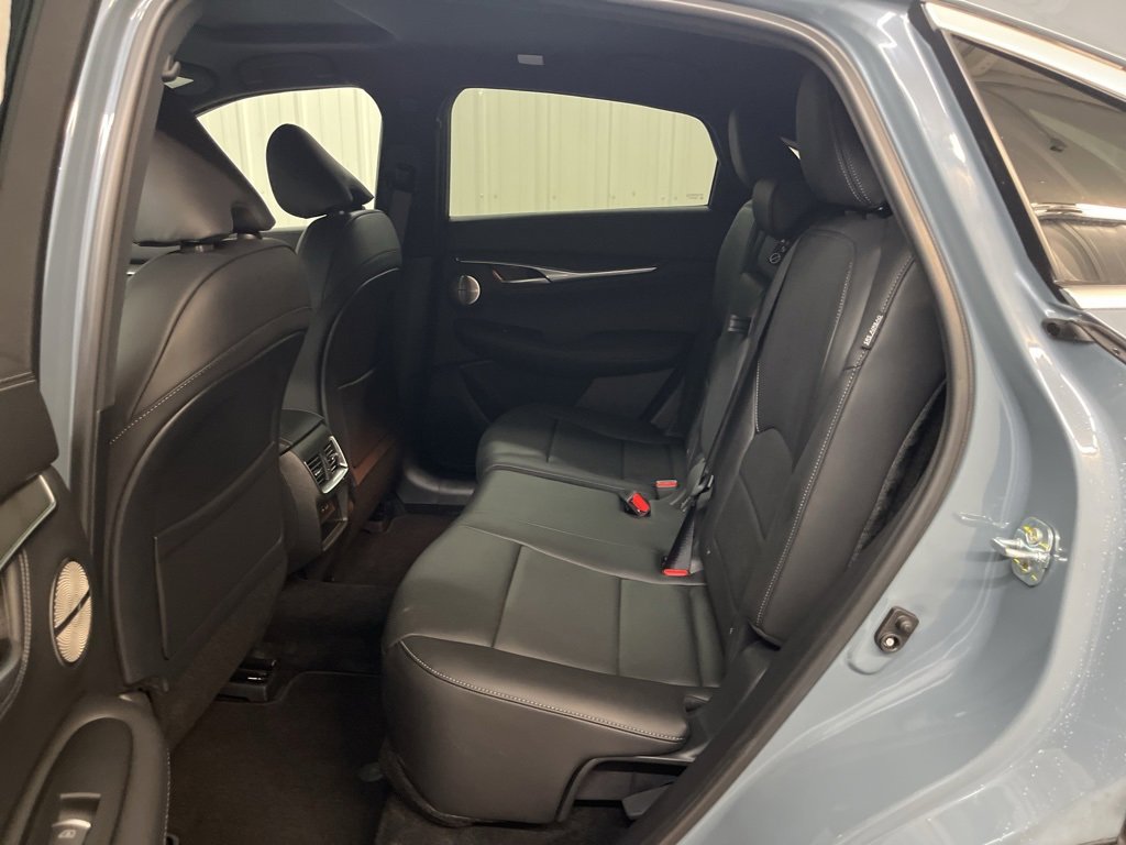 Certified 2025 INFINITI QX55 Essential image 30