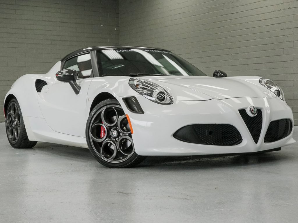 Used 2018 Alfa Romeo 4C Coupe w/ Coupe Track Package 1 RWD image 1