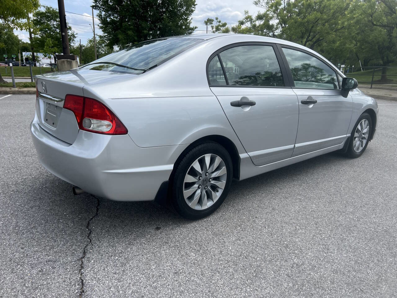 Used 2010 Honda Civic DX-VP image 5