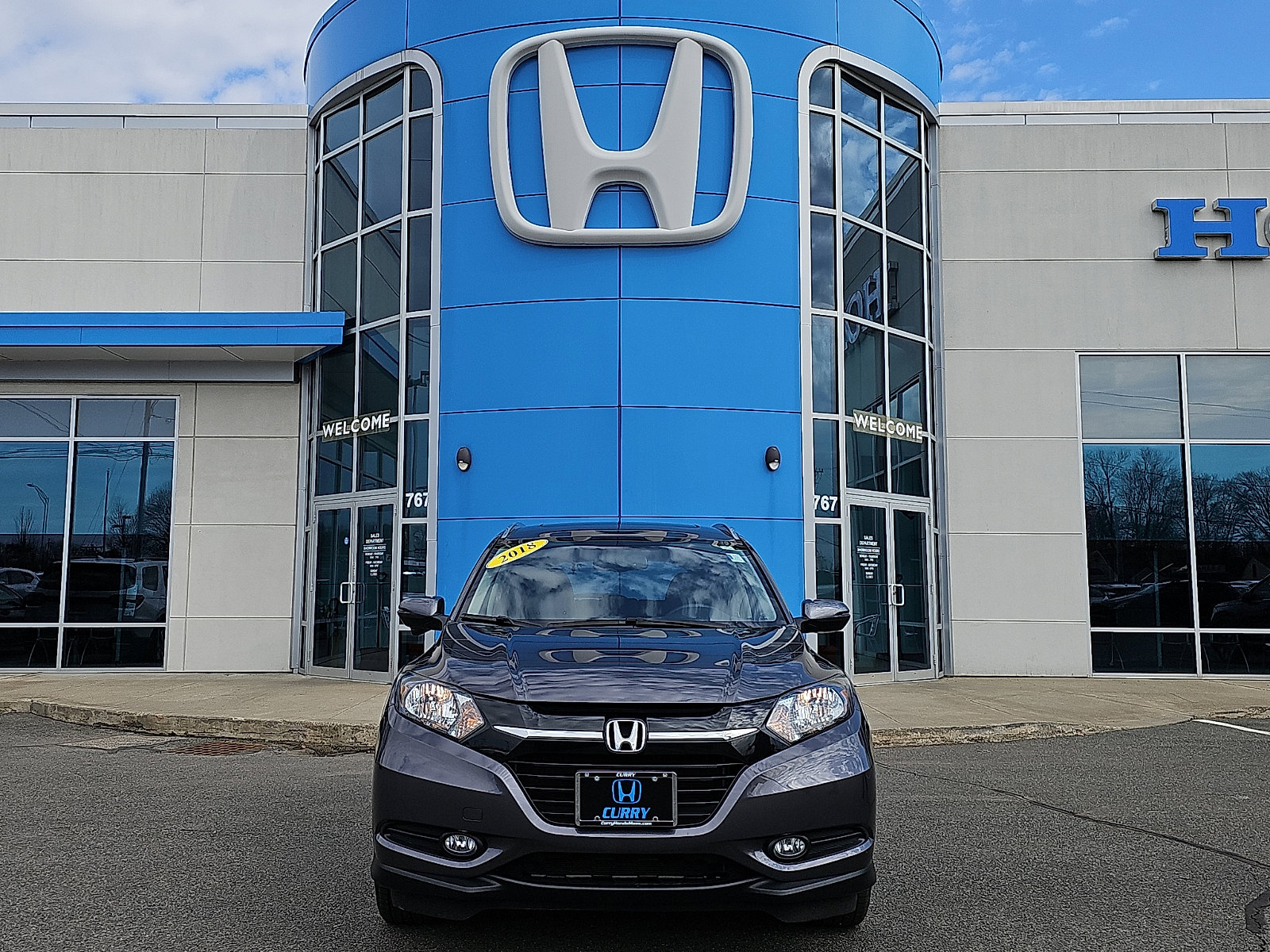 Used 2018 Honda HR-V EX-L image 2
