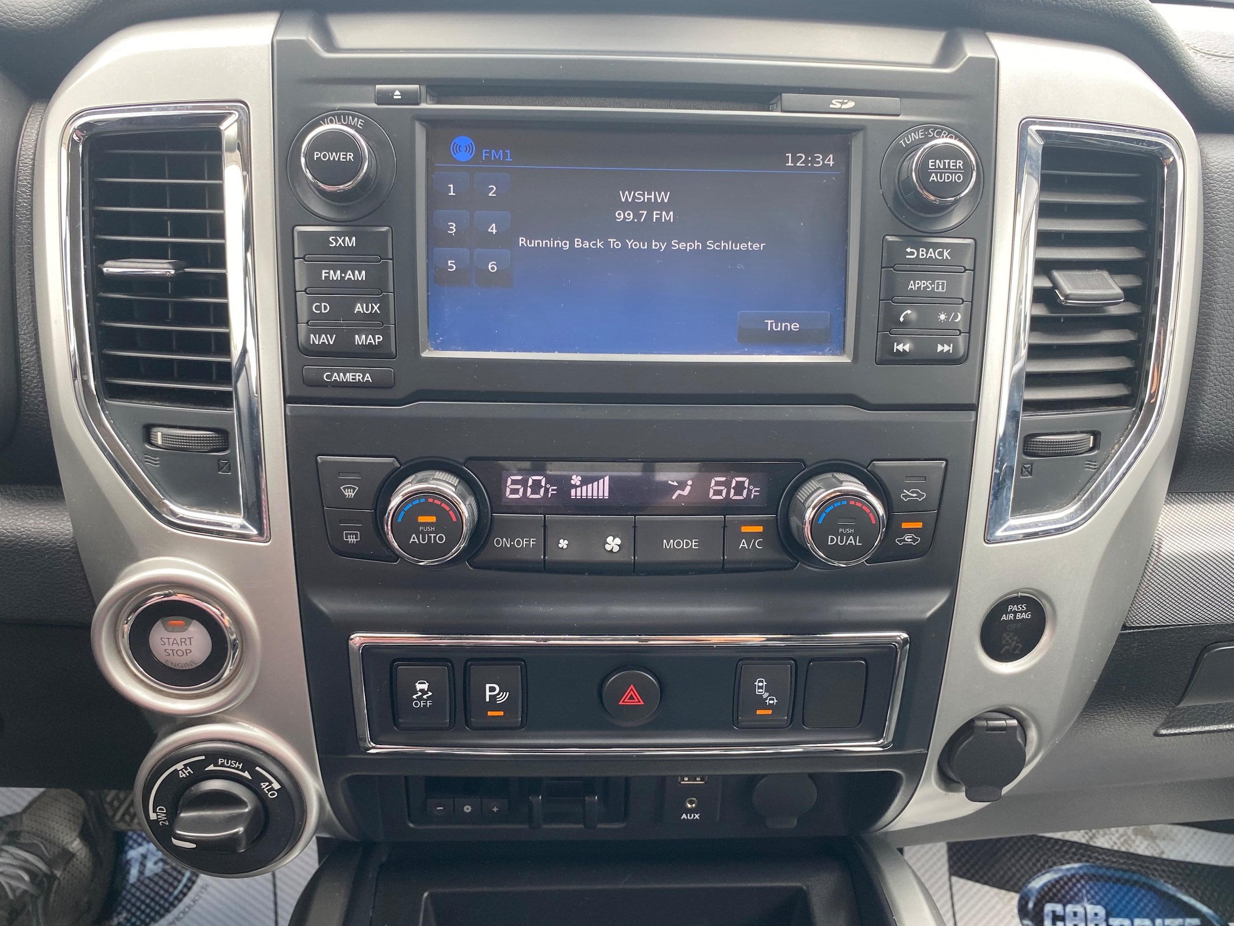 Used 2018 Nissan Titan PRO-4X w/ Pro-4x Utility Package AWD/4WD image 12