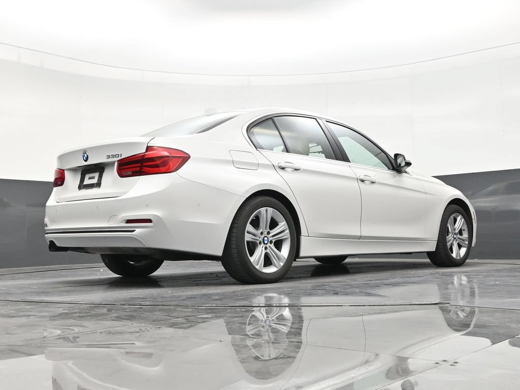 Used 2018 BMW 330i Sedan RWD image 24