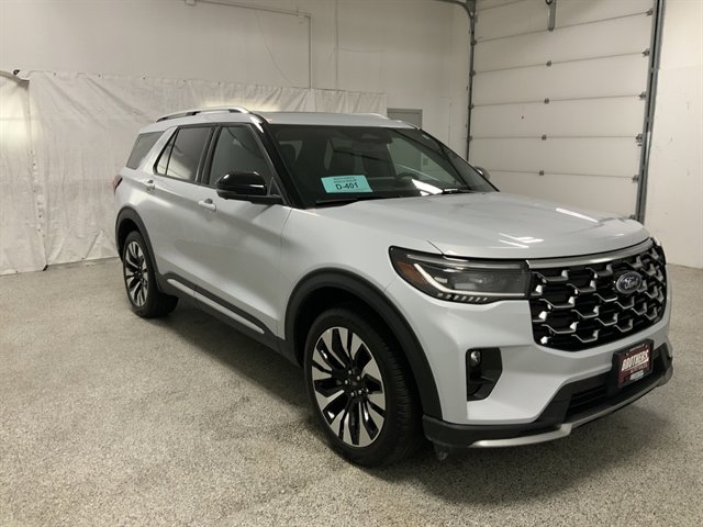 Used 2025 Ford Explorer Platinum w/ LUX Leather Package image 3