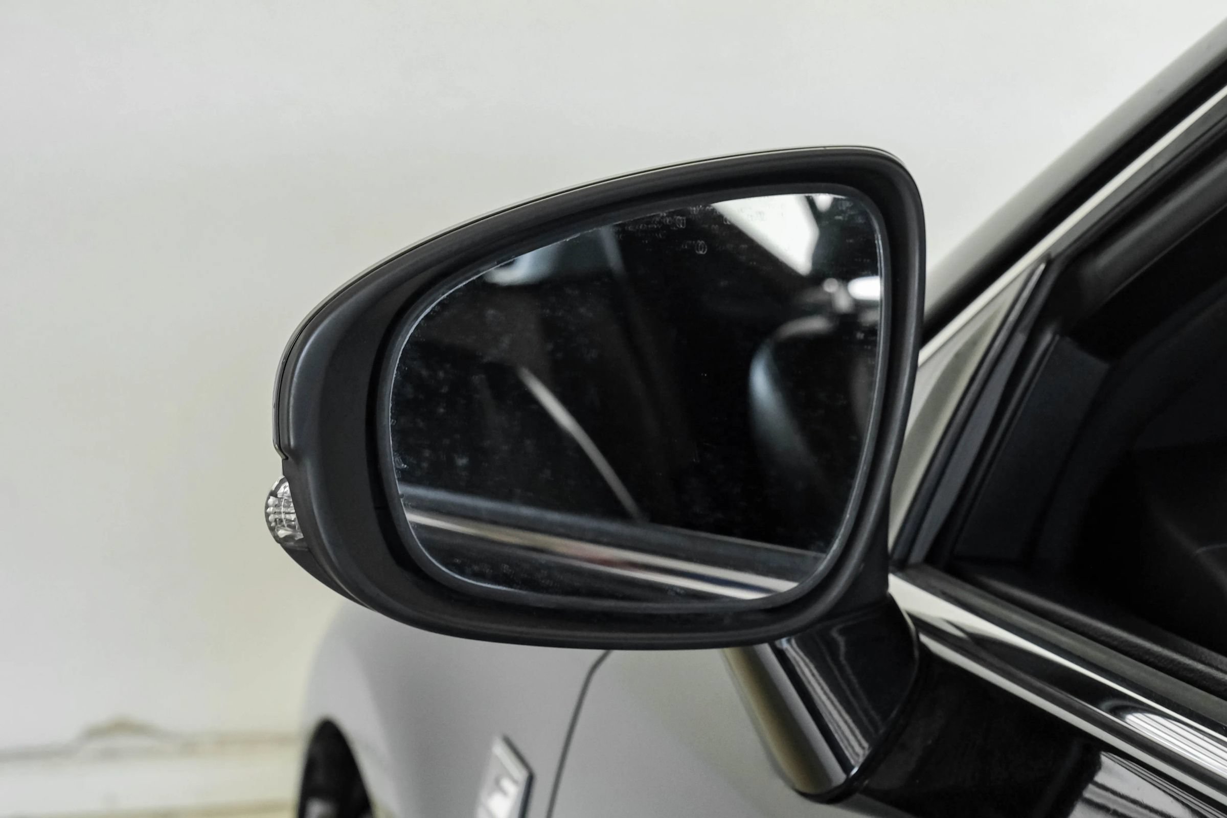 Used 2013 Lexus CT 200h w/ F Sport Pkg w/Nuluxe Trim FWD image 33
