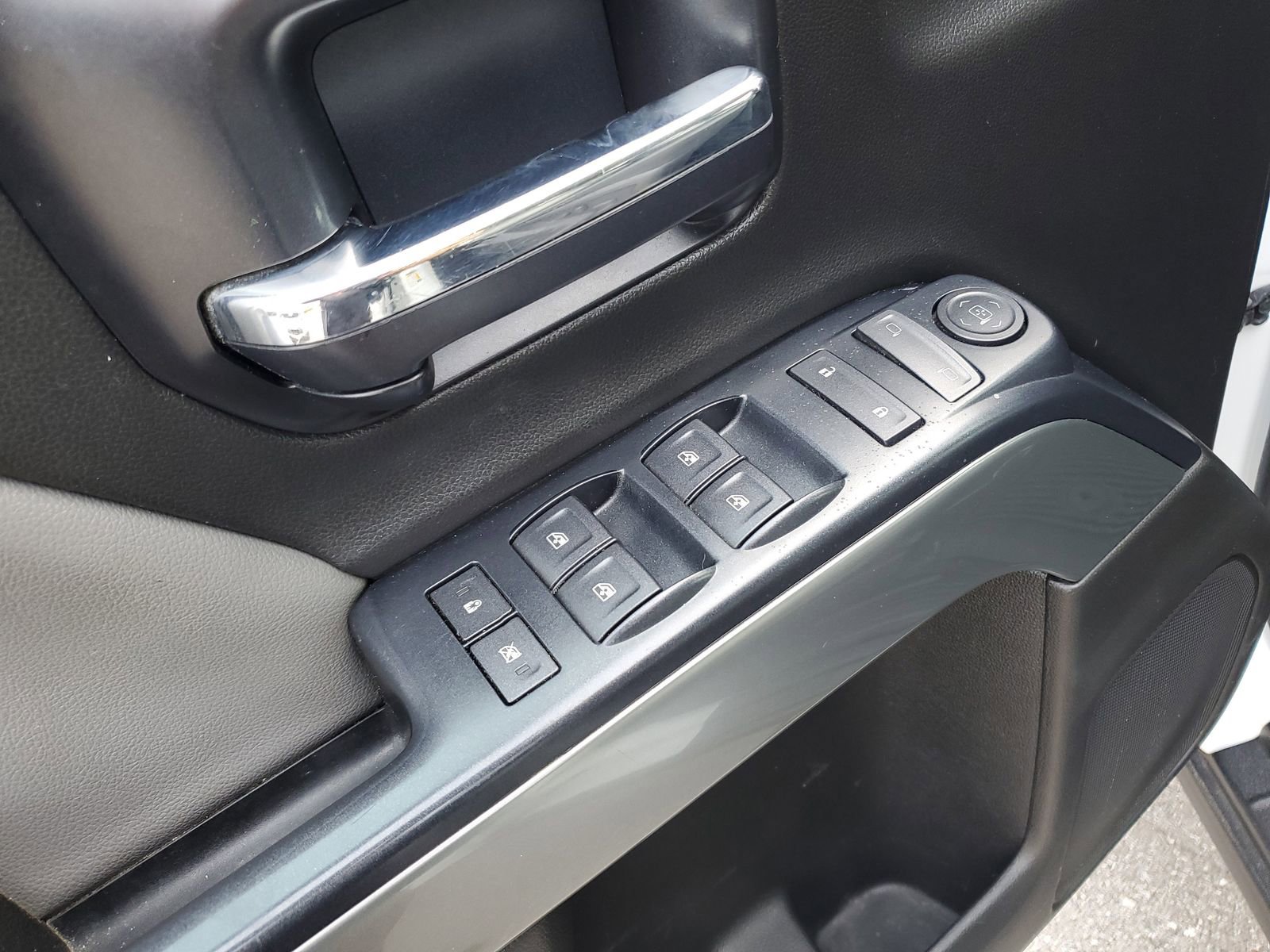 Used 2014 Chevrolet Silverado 1500 LT w/ LT Convenience Package image 21