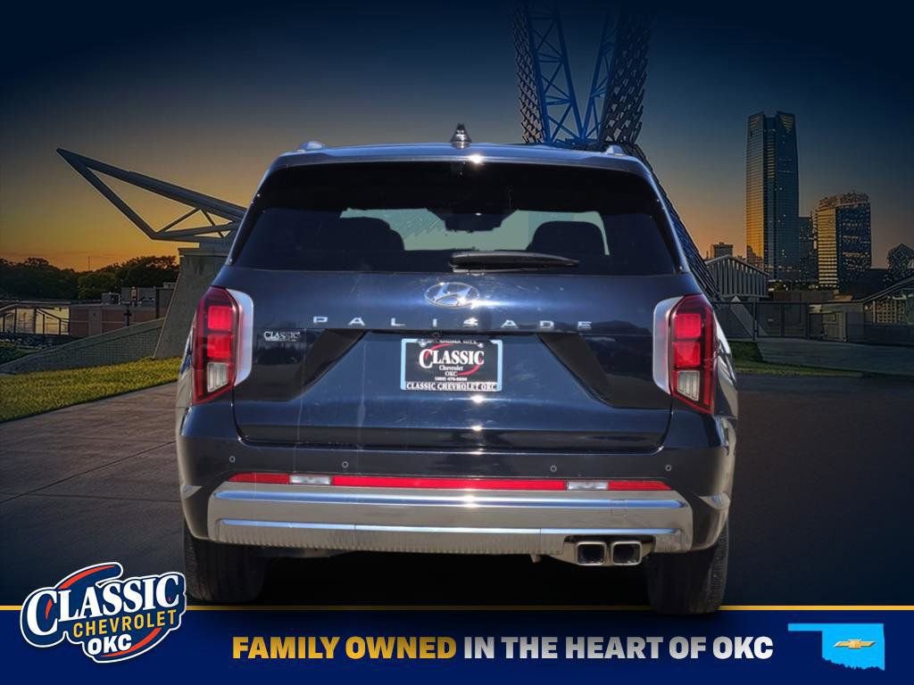 Used 2024 Hyundai Palisade Calligraphy image 6