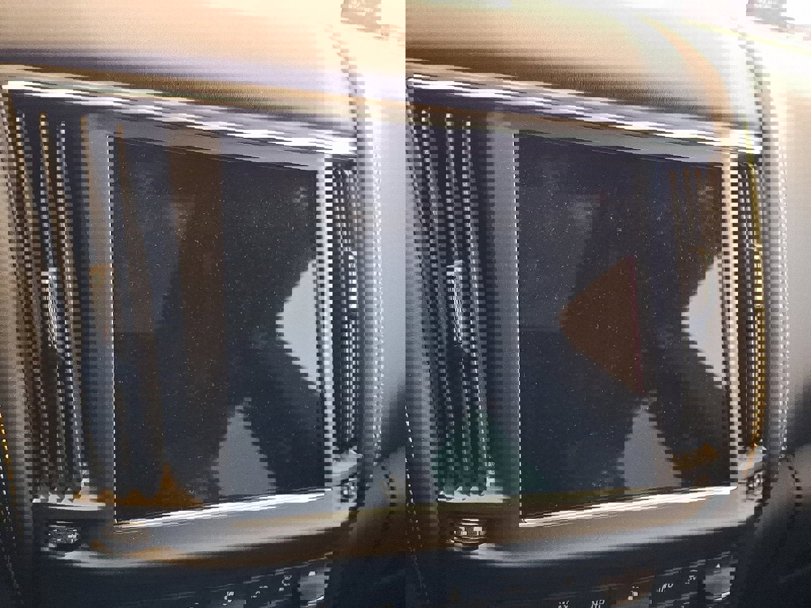 Used 2023 Maserati Levante Trofeo image 17