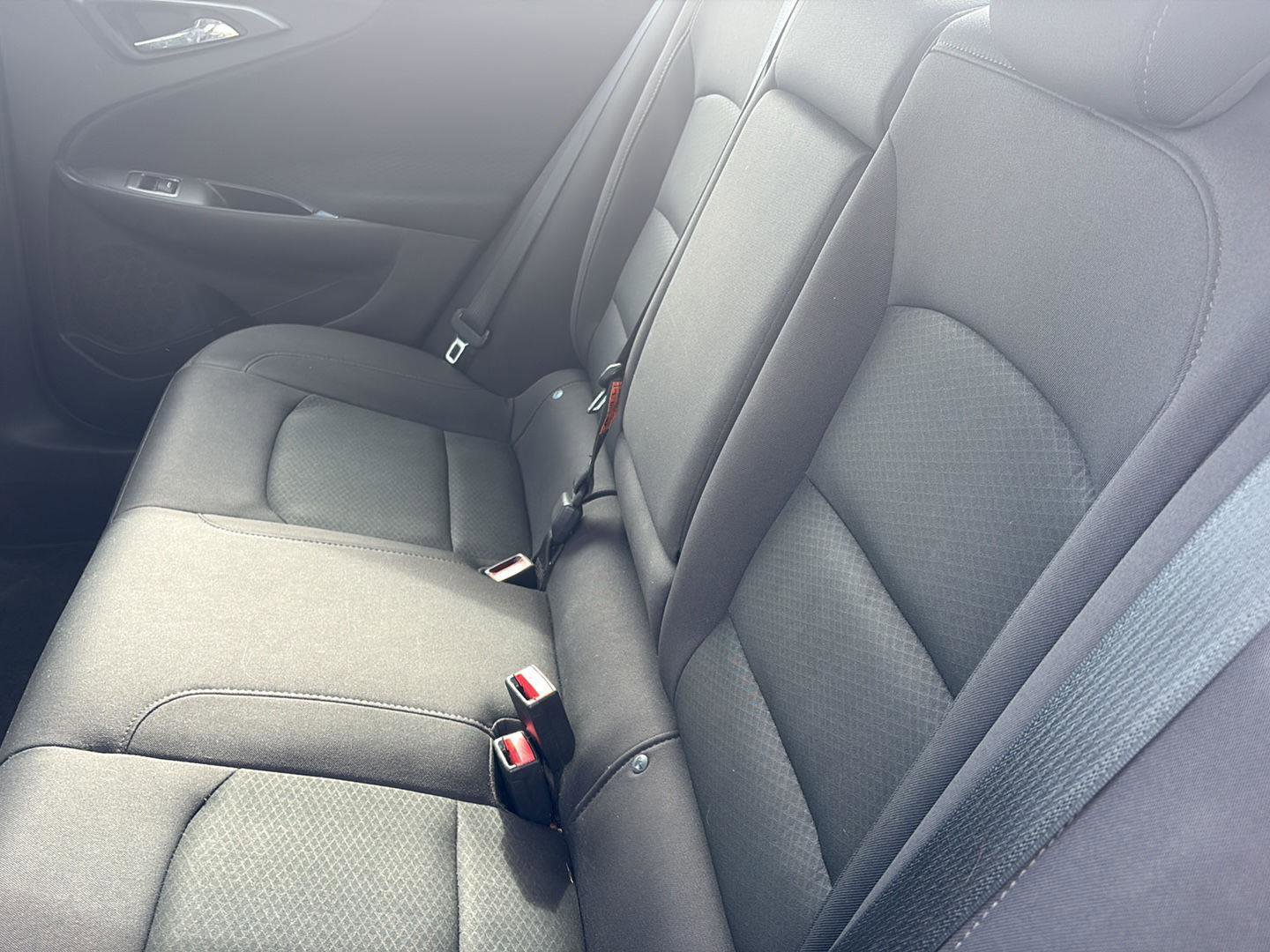 Used 2017 Chevrolet Malibu LT FWD image 9