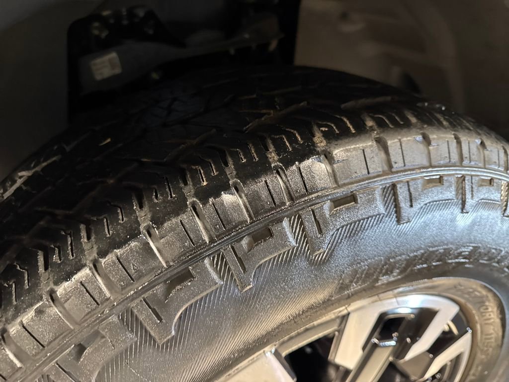 Used 2022 Nissan Frontier PRO-4X w/ Off-Road Protection Package image 11