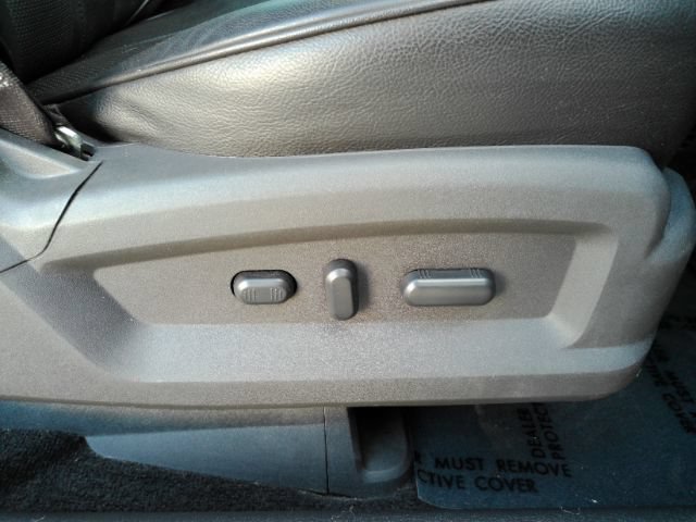 Used 2013 Lincoln MKX FWD image 20