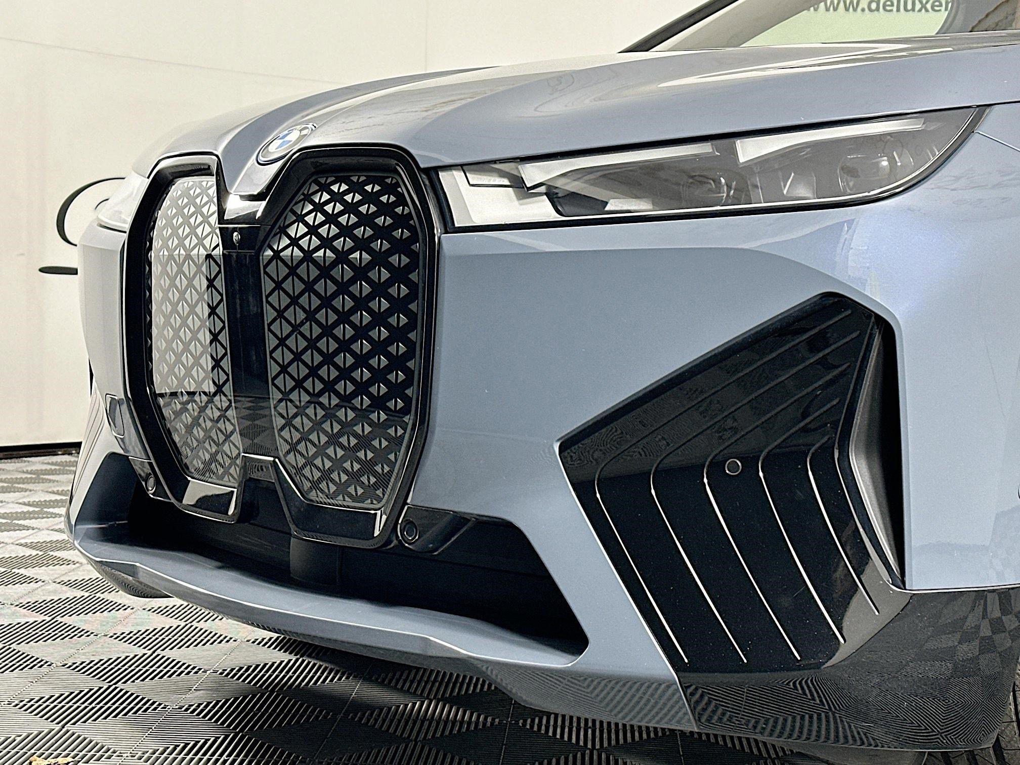 Used 2022 BMW iX xDrive50 w/ Premium Package image 34