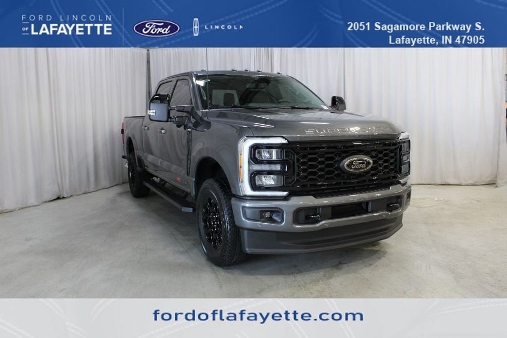 New 2026 Ford F250 Lariat w/ Black Appearance Package
