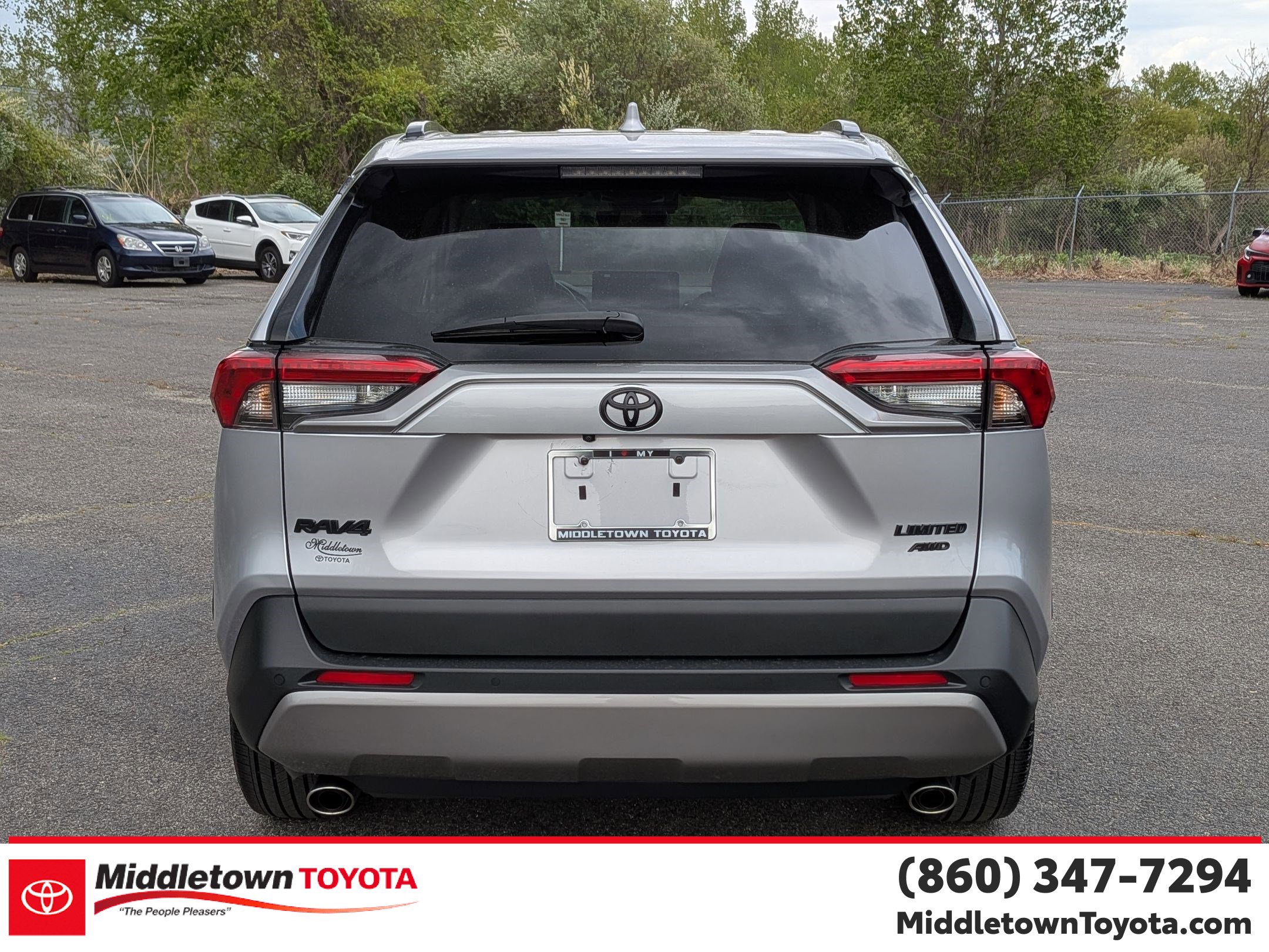 Used 2023 Toyota RAV4 Limited AWD/4WD image 4