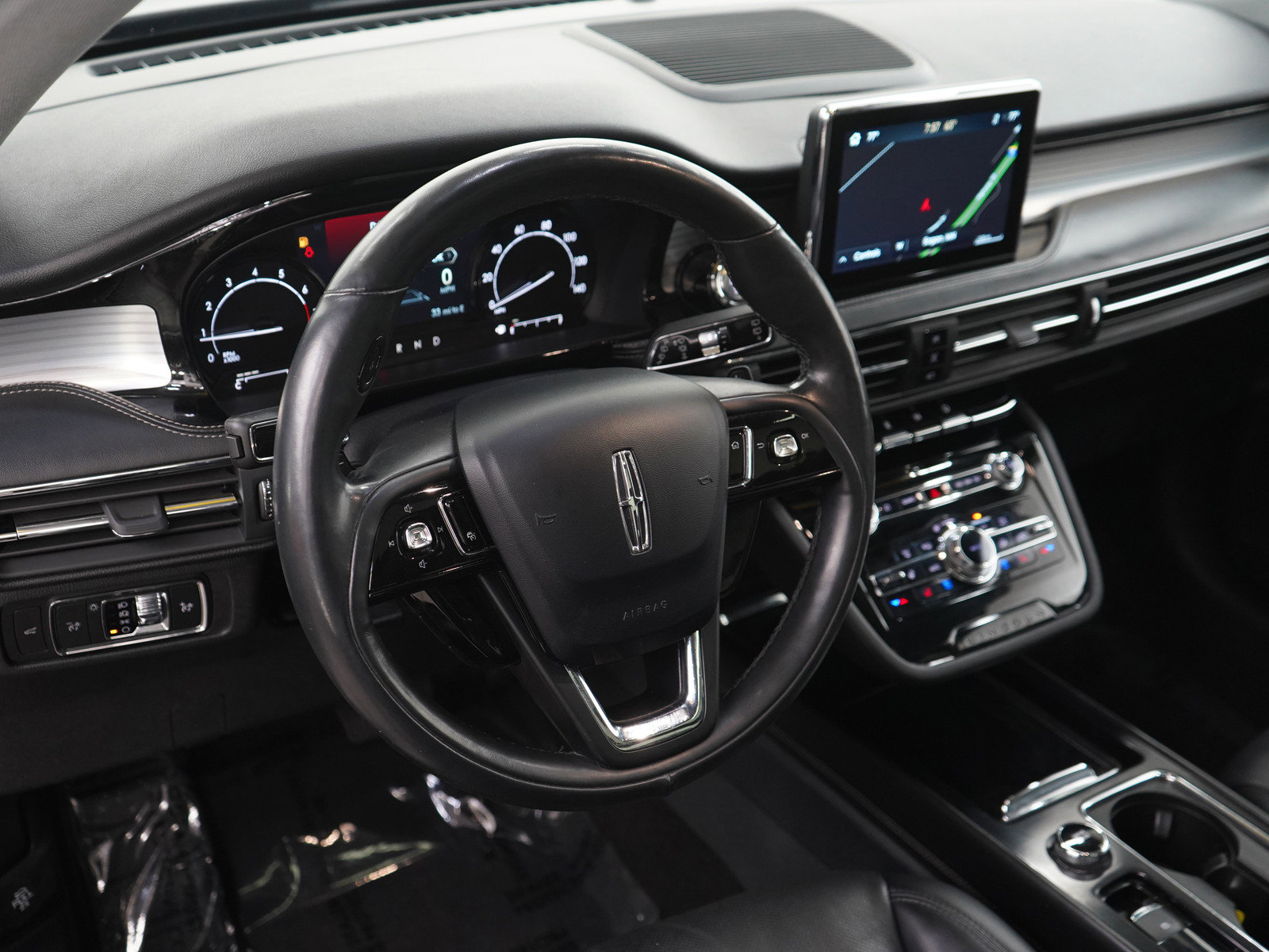 Used 2021 Lincoln Corsair AWD w/ Premium Package image 22