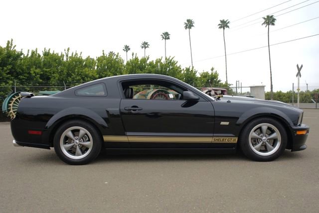 Used 2006 Ford Mustang GT Premium image 12