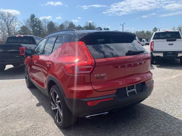 Used 2019 Volvo XC40 T5 R-Design image 6