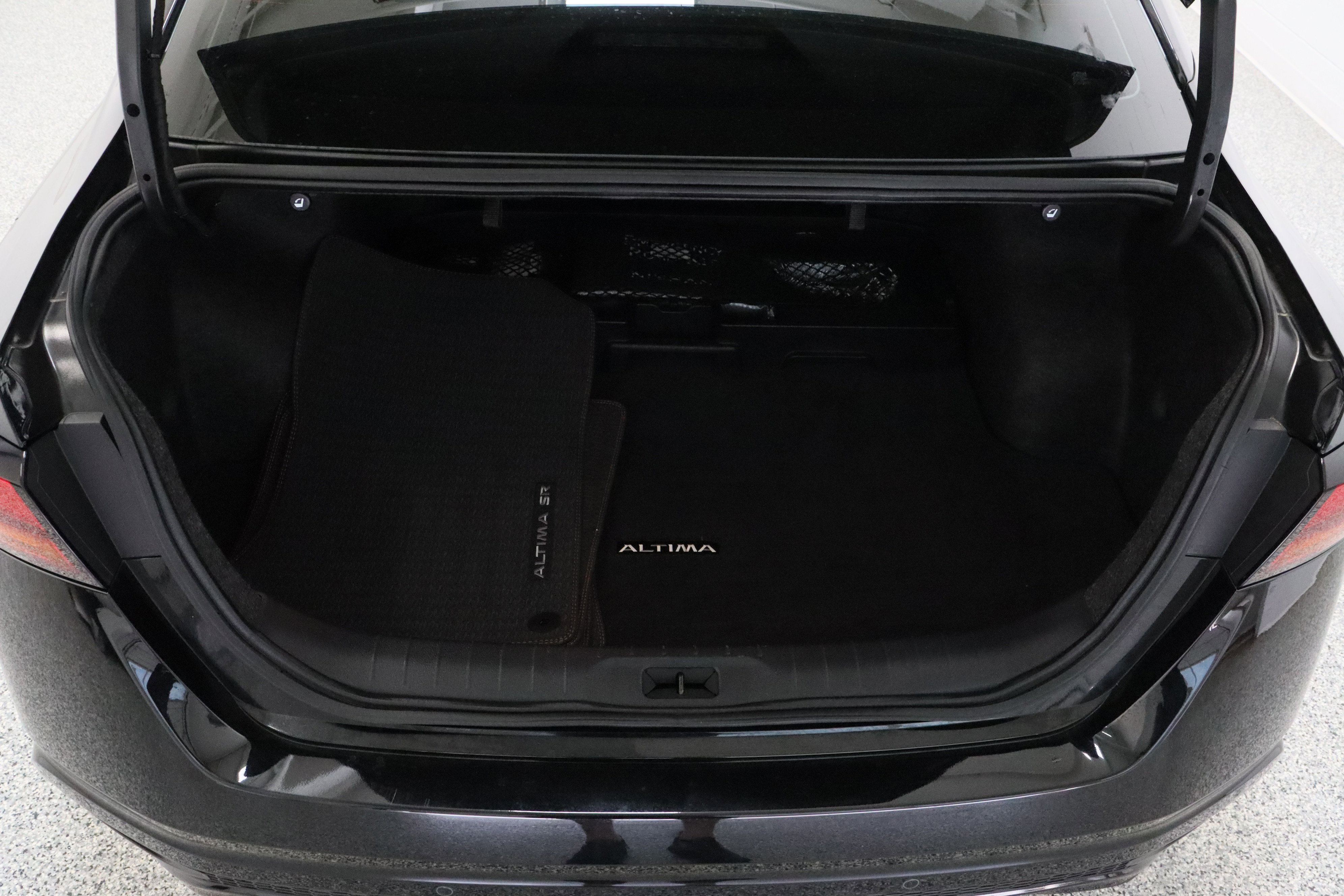 Used 2024 Nissan Altima 2.0 SR image 35