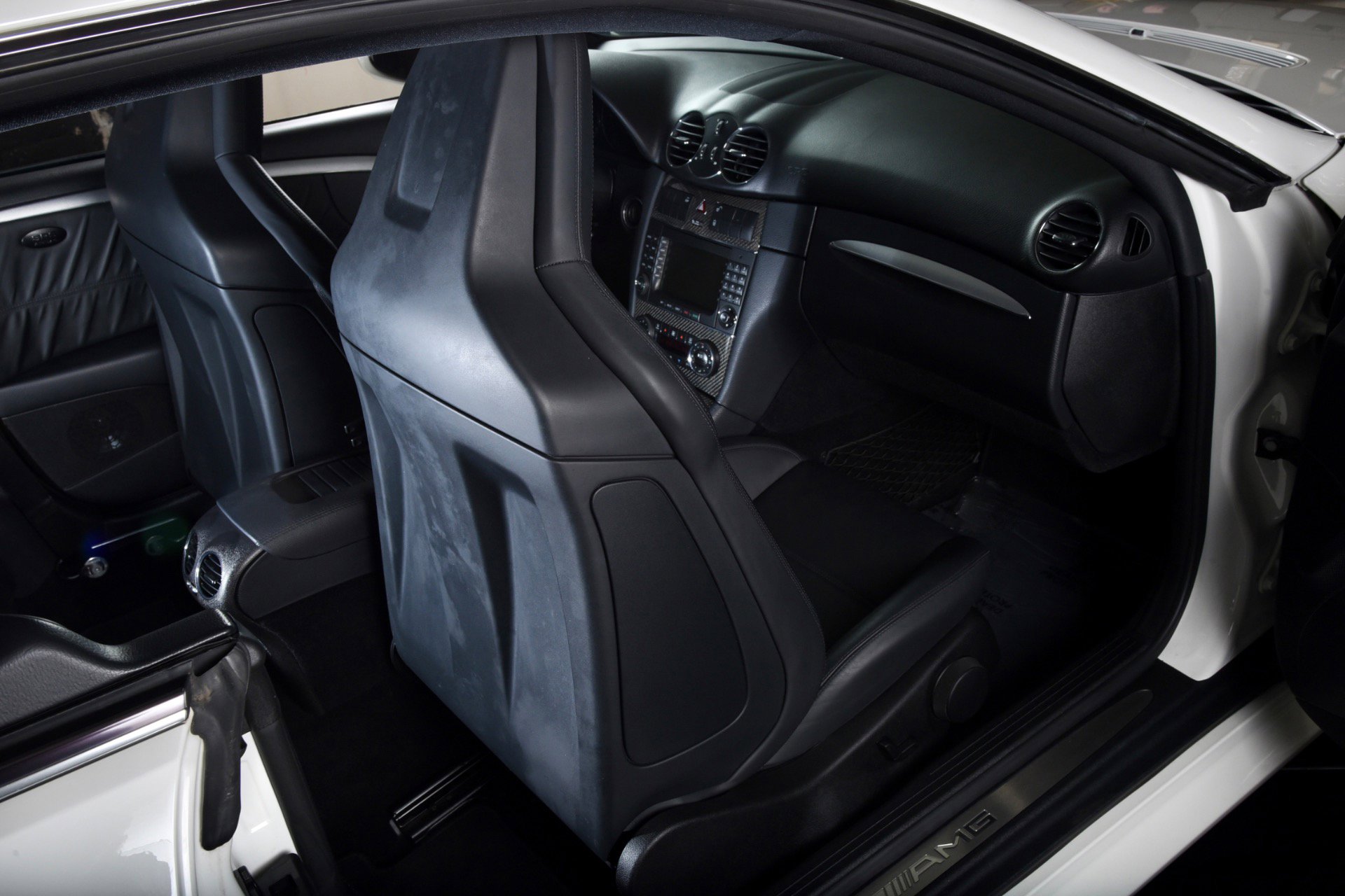 Used 2008 Mercedes-Benz CLK 63 AMG Black Series image 29