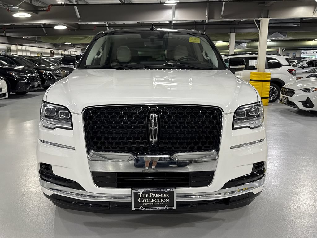 Used 2024 Lincoln Navigator L Black Label AWD/4WD image 6