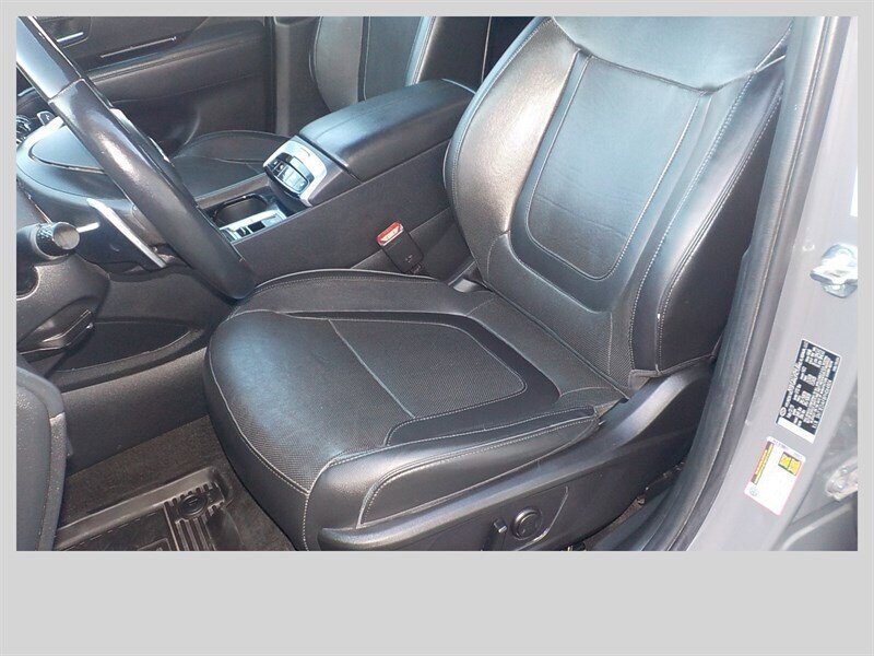 Used 2023 Hyundai Santa Cruz Limited image 7