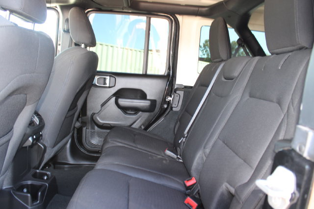 Used 2022 Jeep Wrangler Unlimited Sport AWD/4WD image 40
