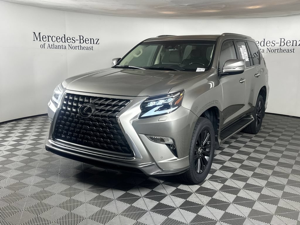 Used 2023 Lexus GX 460 Premium w/ Accessory Package AWD/4WD image 3