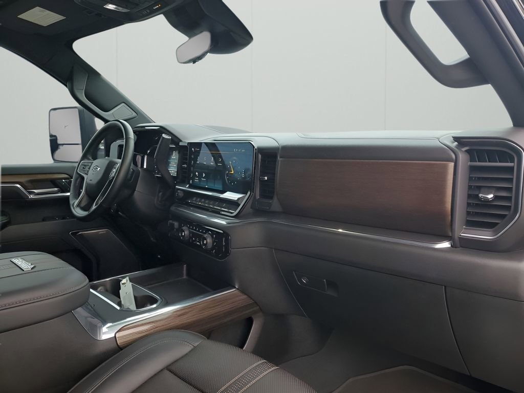 Used 2024 Chevrolet Silverado 2500 High Country w/ Midnight Edition image 14