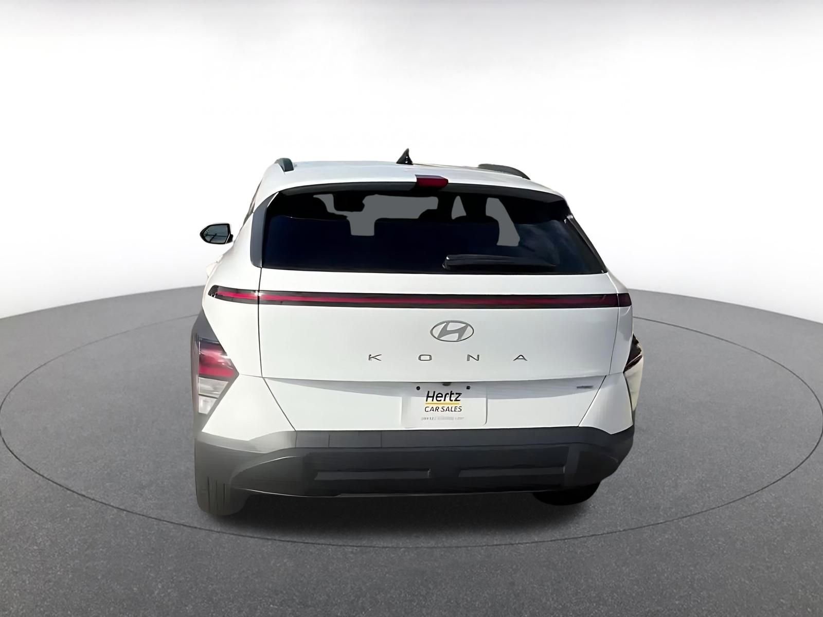 Used 2025 Hyundai Kona SEL image 12