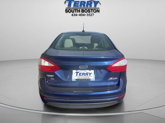 Used 2016 Ford Fiesta SE FWD image 4