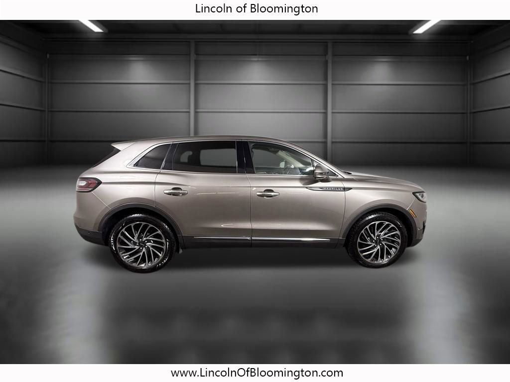 Used 2020 Lincoln Nautilus Reserve w/ Equipment Group 201A image 8