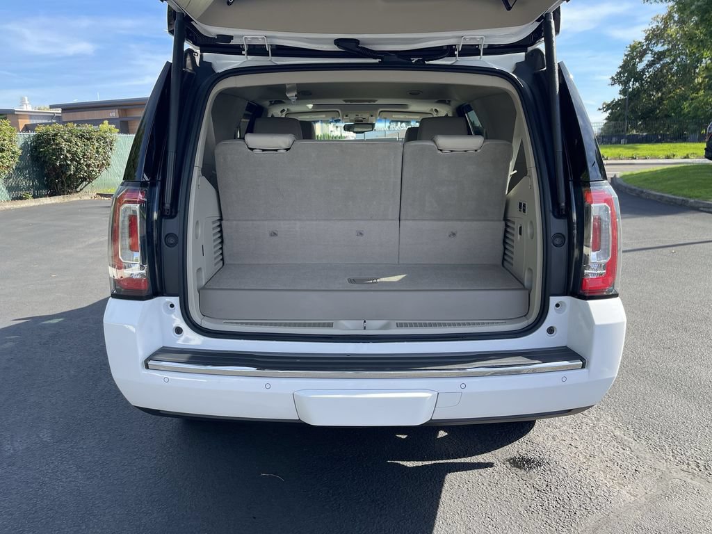 Used 2016 GMC Yukon Denali w/ Enhanced Security Package AWD/4WD image 27