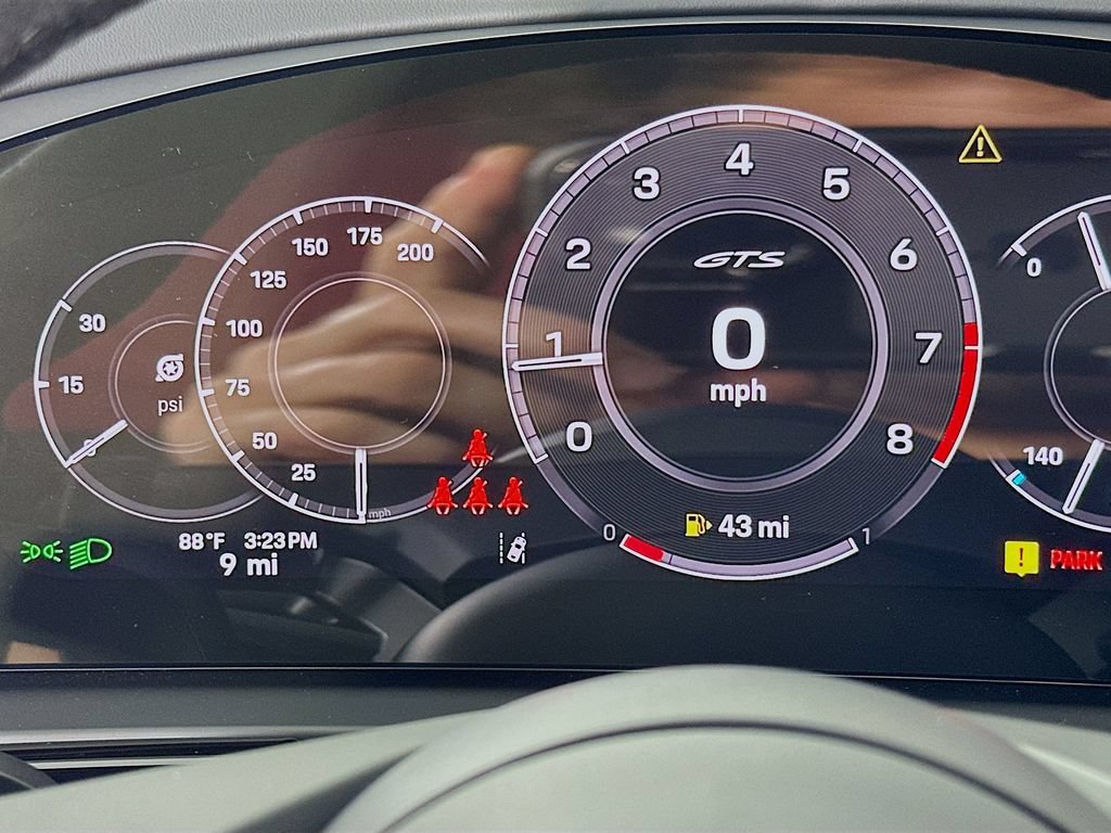 New 2026 Porsche Cayenne GTS AWD/4WD image 13