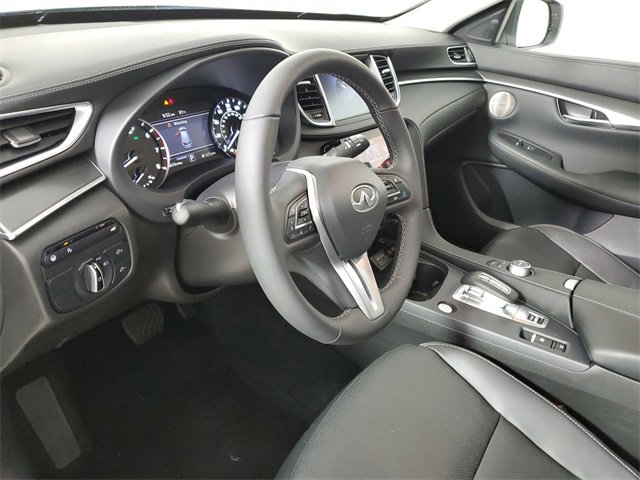 Certified 2025 INFINITI QX50 Luxe image 20