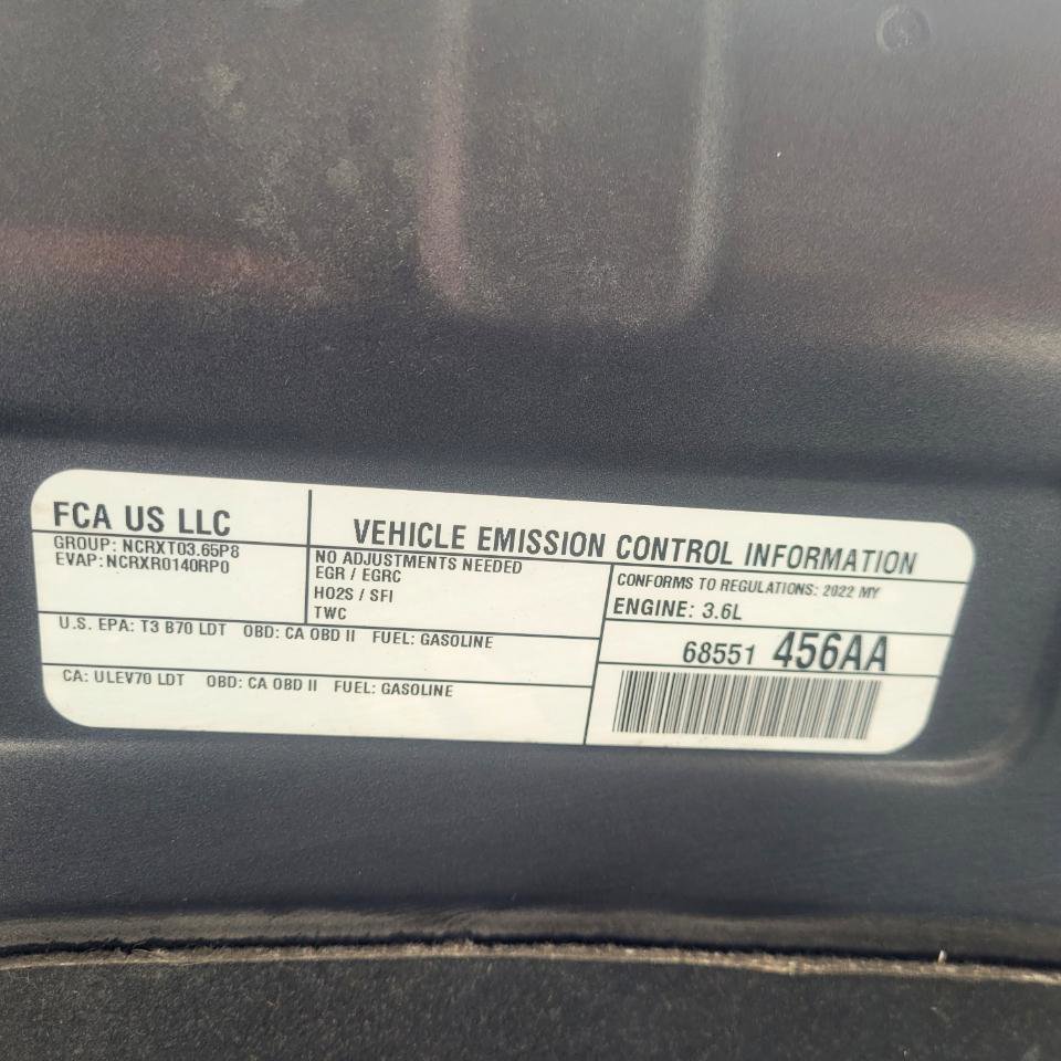 Used 2022 Chrysler Voyager LX image 33