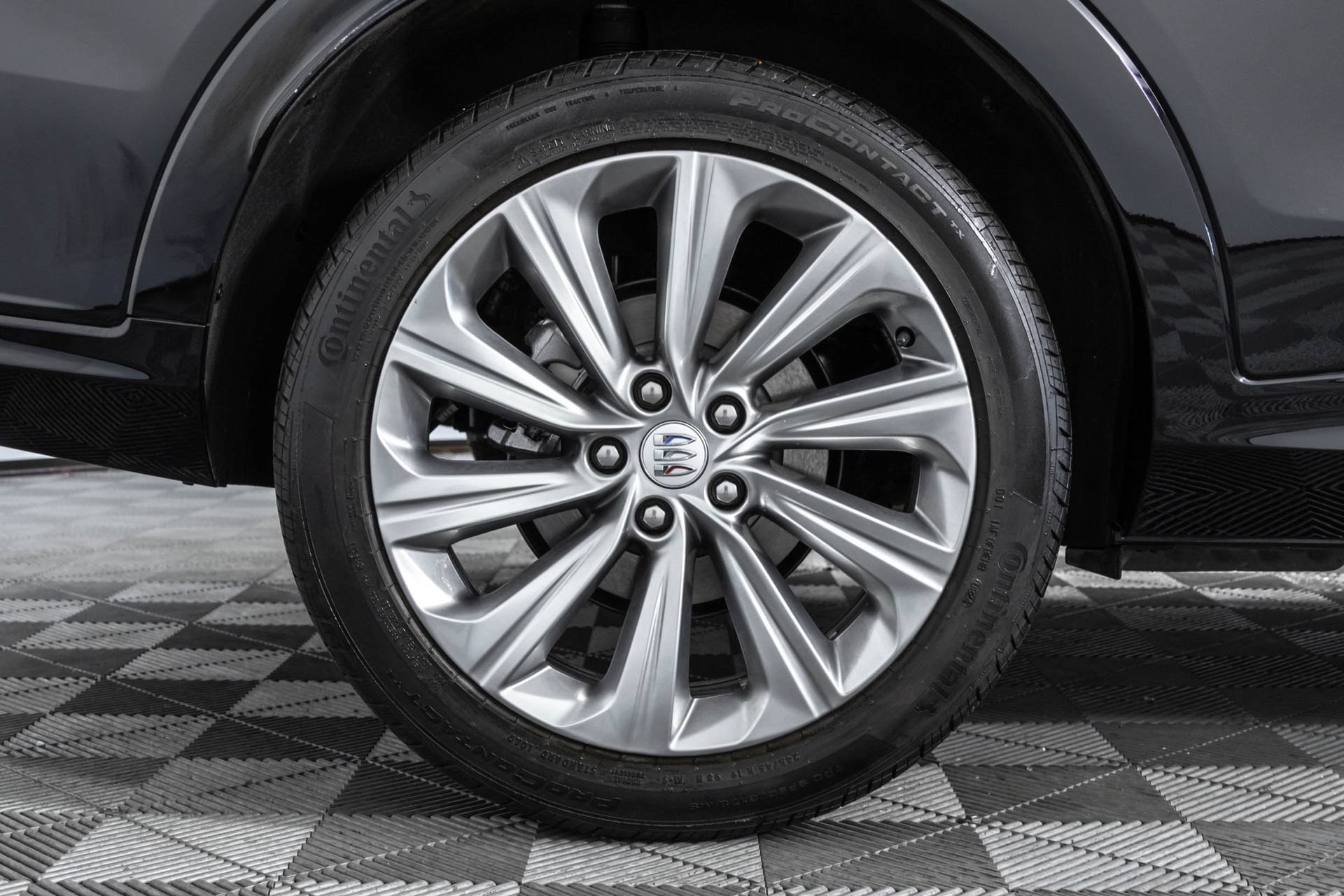 Used 2025 Buick Envista Avenir FWD image 45
