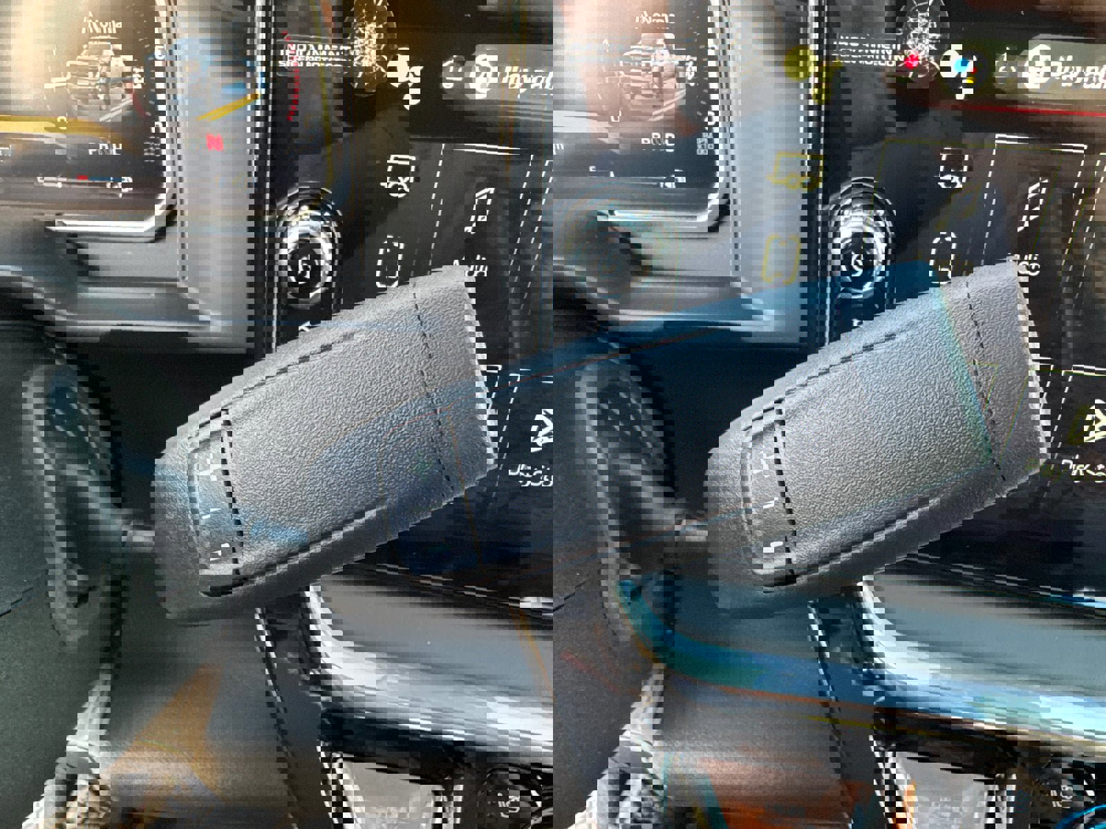 New 2026 GMC Sierra 3500 Denali Ultimate w/ LPO, Black Badging Package image 34